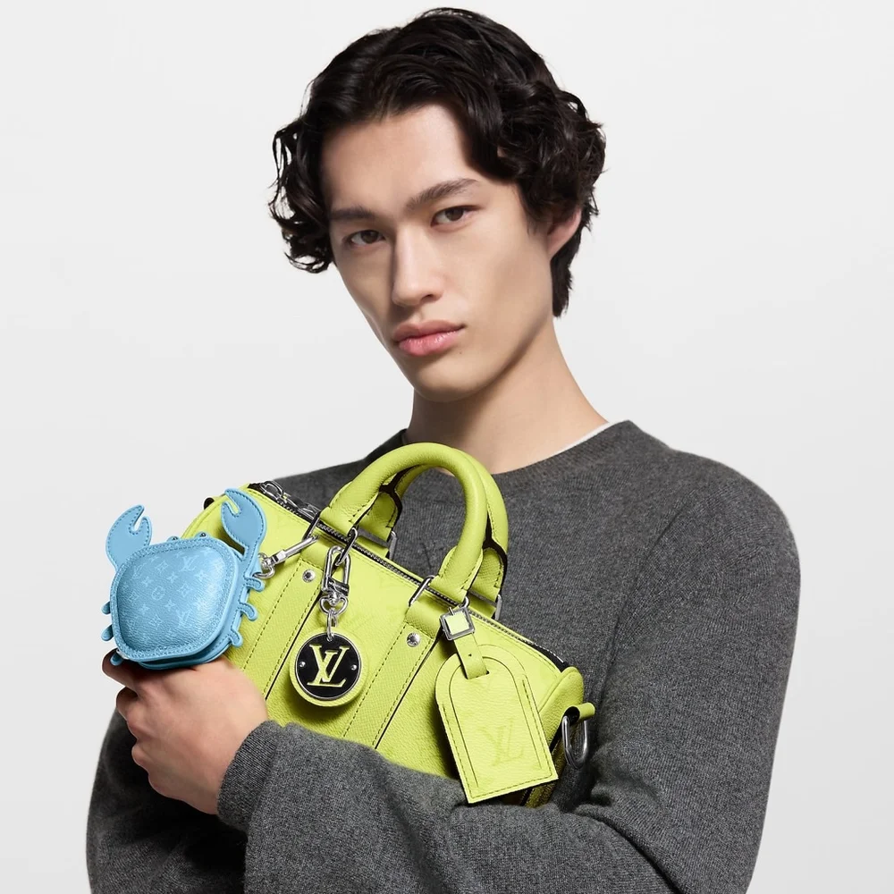 LV Keepall Bandoulière 25 taigarama XS Duffle Bag Neon Green Monogram Canvas Cro - Picture 4 of 11